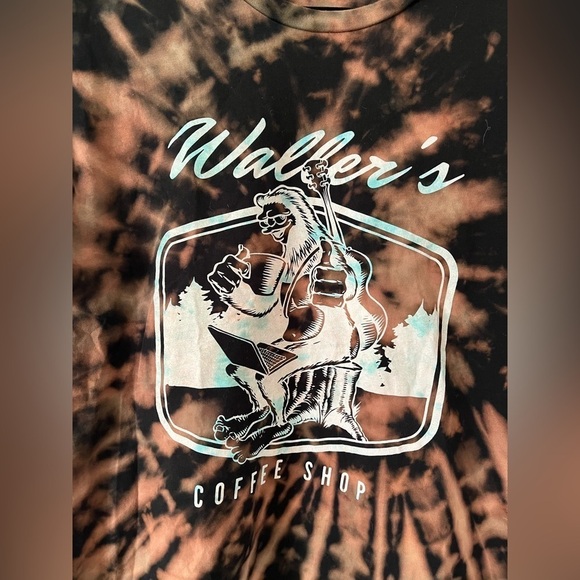 Waller's coffee shop t-shirt- Men's Medium - Picture 2 of 4